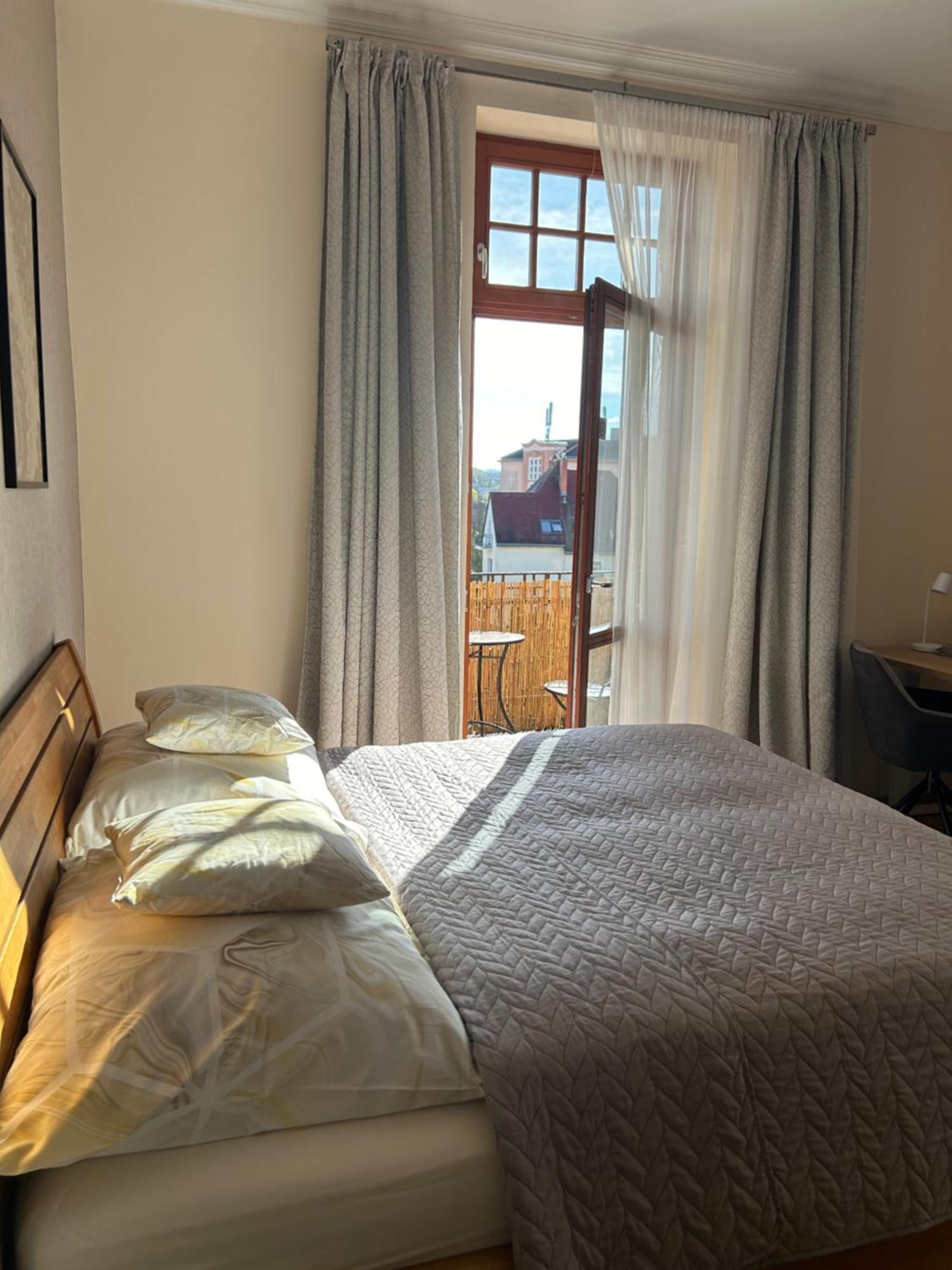 Executive 2-Bdrm Central Suite Ústí nad Labem Buitenkant foto